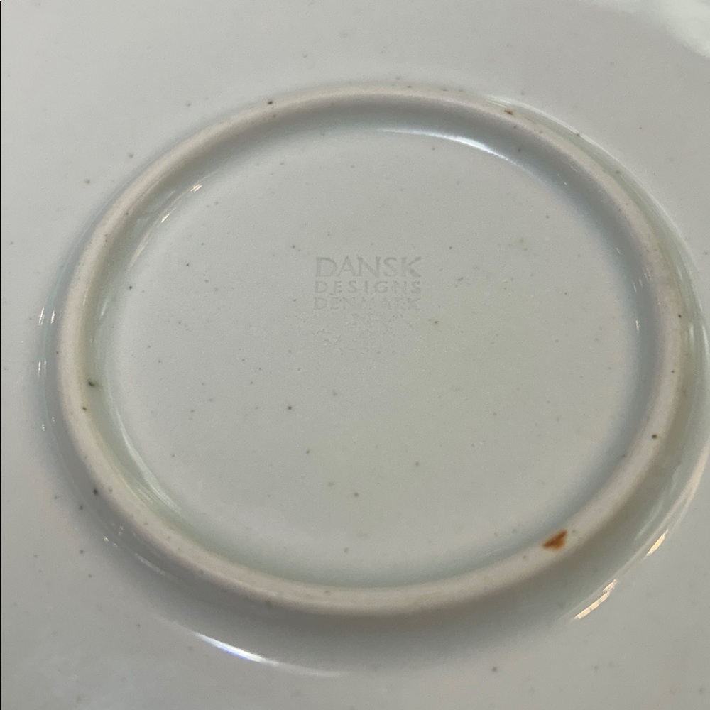 Whisper by DANSK Dinner Plates (3) - Picture 5 of 7
